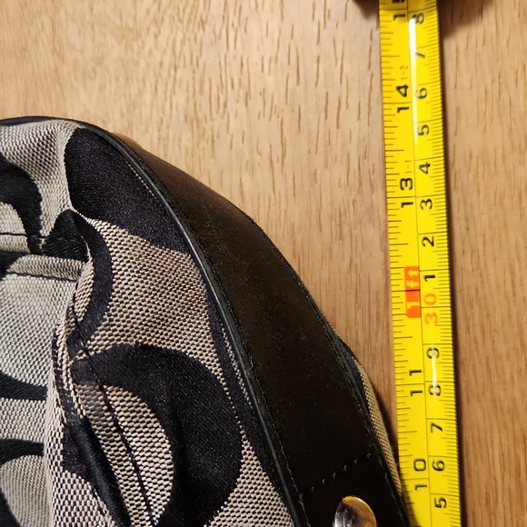 Coach C Signature 11 X 14 Black Zoe Hobo Shoulderbag F14709 - Picture 9 of 14